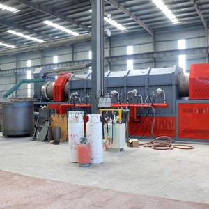 Four de carbonisation de biomasse continu pour sciure de bois, copeaux de bois, coques de riz, déchets agricoles, machine à biochar et moteur de production de charbon de bois en cubes - Product Image 2