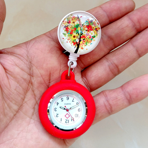 <span class=keywords><strong>Orologio</strong></span> da Tasca Retrattile Creativo con Clip per Infermieri e Medici, Design con Cuore, <span class=keywords><strong>Vita</strong></span>, Alberi, Colorato, Regalo per Ospedale - Product Image 6
