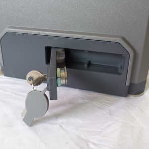 Ouvre-moteur de porte coulissante à distance de <span class=keywords><strong>2000</strong></span> <span class=keywords><strong>kg</strong></span> pour cour contemporaine avec villa moderne de 1 an - Product Image 4