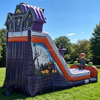 Structure gonflable commerciale d'extérieur pour enfants, thème Ferme de citrouilles d'Halloween, avec toboggan double, pour usage humide et sec, et souffleur