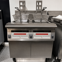 Friteuse commerciale ouverte de poulet à levage automatique électrique et gaz SS 304 avec dispositif de filtre à huile automatique pour restaurant de restauration rapide