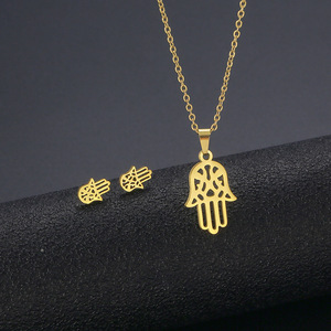 Collier et boucles d'oreilles pendantes Jeutelis pour femme, style classique, en acier inoxydable plaqué or 14 carats, avec pendentif en forme <span class=keywords><strong>de</strong></span> cœur, papillon et croix - Product Image 5