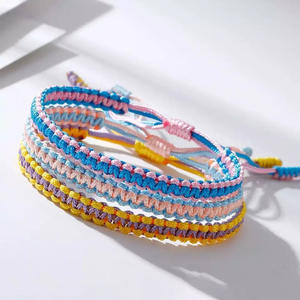 हाथ से बुने हुए हीरे की शादी, 5 कलर की लकी स्ट्रिंग जोड़ी दोस्ती स्ट्रिंग ब्रैसलेट सेल - Product Image 3