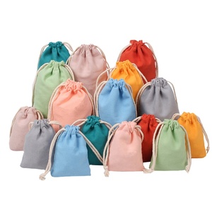 Petit sac en coton avec cordon de serrage, sac cadeau, sac en coton coloré - Product Image 1