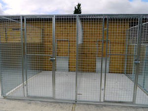 Paneles de Perrera de alambre soldado para interior/exterior galvanizado en caliente de alta resistencia con Fight Guards - Product Image 4