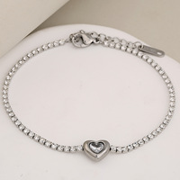 Bracelet Cœur en Acier Inoxydable Plaqué Or avec Cristaux de Zircon et Strass Brillants, Chaîne Tennis en Forme de Cœur