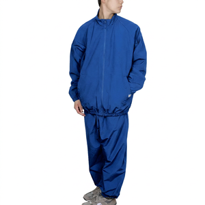 Survêtement pour homme avec fermeture éclair en nylon et taille élastique, faible quantité minimum de commande. - Product Image 2