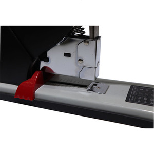 <span class=keywords><strong>Precio</strong></span> <span class=keywords><strong>de</strong></span> fábrica <span class=keywords><strong>Mano</strong></span> Fácil Conveniente Tamaño <span class=keywords><strong>de</strong></span> bolsillo No 10 Grapadora para niños Papelería escolar Grapadora <span class=keywords><strong>de</strong></span> plástico - Product Image 5