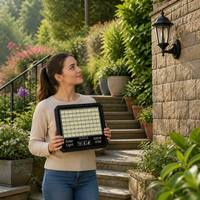 Projecteur solaire LED 200W IP65 en ABS avec télécommande, angle de faisceau 120°, éclairage de jardin, certifié CE RoHS