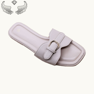 Fashionable Outdoor Lightweight Wholesale Comfortable Open-toe Casual Wholesale Breathable Soft-soled Women Sandals and <b>slippers</b> - Product Image 2