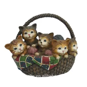 Personalizado animal resina decoración de jardín una cesta gato resina figuras