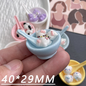 Mini bols rouges vifs Sanrio en résine plastique pour boules de riz, accessoires de bijoux DIY, décorations de dessins animés pour projets d'artisanat - Product Image 2
