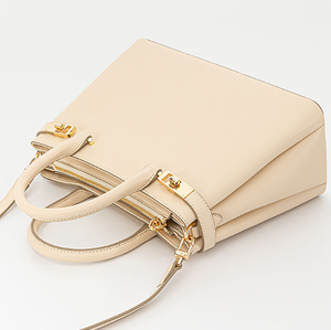 Sac à main pour femme en cuir PU de luxe avec logo personnalisé en usine, dernière tendance, fermeture à cadenas - Product Image 4