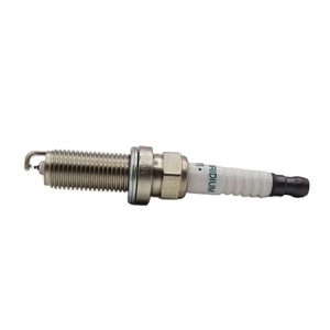 หัวเทียนนิกเกิล BKR6E-11 BKR6ES สำหรับจุดระเบิดของเครื่องยนต์โตโยต้า - Product Image 1
