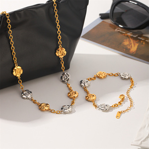 Ensemble collier et bracelet en acier inoxydable bicolore plaqué or 18 carats, motif fleur de rose, vintage, cadeau <span class=keywords><strong>pour</strong></span> <span class=keywords><strong>femme</strong></span>, résistant à l'eau, ne ternit pas - Product Image 5