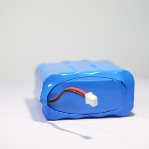 بطارية ليثيوم أيون قابلة لإعادة الشحن OEM 26700 3.2 فولت 7.2 أمبير ساعة LFP IFR، 2000 دورة شحن، درجة حرارة تشغيل من -20 إلى 60 درجة مئوية، معتمدة من CE مع حماية - Product Image 3