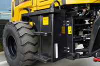 LUGONG Compact Mini Articulated Diesel Skid Steer Loader Backhoe Construction Shovel Wheel Loader Mesin 76KW Pompa Hidrolik