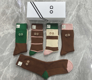 Chaussettes de yoga en coton de la marque AO, version correction, mi-mollet à mollet haut, chaussettes de sport toutes saisons, fitness, course à pied, basketball, décontractées - Product Image 3