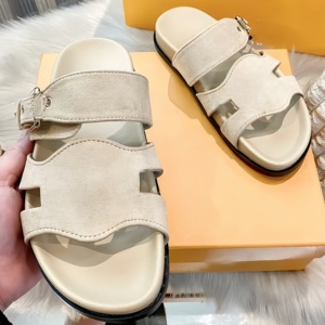 Sandalias de Mujer de Marca de Lujo, Pantuflas Unisex Más Vendidas, Calzado de Playa para Verano - Product Image 4