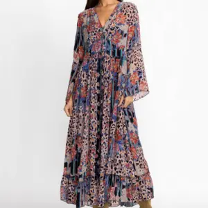 Nouveau design personnalisé, robe bohème maxi élégante et décontractée à manches longues et col en V pour femmes