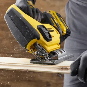 STANLEY®V20 18V puzzle senza fili 3 batterie agli ioni di litio (2X4.0 Ah + 1X2.0 Ah) per seghe in legno FATMAX®Modello SFMCS600M2K-QW V20 - Product Image 3