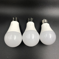 Europe CE ROHS G45 A60 Ampoule LED ERP 8.5W/806lm à 10W/1060lm Niveau F B22/E26/E27 Types de base OEM Niveau personnalisable BDEF