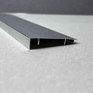Rodapié de Aluminio Iluminado e Impermeable para Obras de Ingeniería en Sótanos y Complejos Subterráneos - Product Image 5