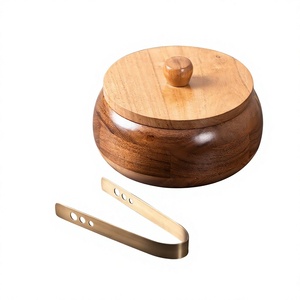 Nouvelle conception en bois Roti Box Chapati Box avec couvercle et pince en métal forme ronde ustensiles de cuisine Chapati Container - Product Image 1