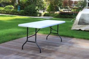 Mesa de caballete de plástico de 3,5 cm de espesor 6 pies con pata de hierro plegable para comedor - Product Image 4