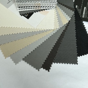 Tende a Rullo Moderne Integrate in Tessuto, Oscuranti e Filtranti, con Cassonetto Motorizzato - Product Image 1