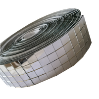 Tuiles de mosaïque de mini miroir en verre carré auto-adhésif de forme irrégulière pour les projets de boule de disco de bricolage d'artisanat (10x10mm)