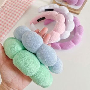 Diadema de esponja suave con diseño de nube retorcida para mujer, para cuidado de la piel, lavado facial y maquillaje, accesorio de spa de felpa - Product Image 2