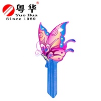 Conception personnalisée Clé de couleur fée papillon Clé vierge nickelée Clés de maison couleur KW1 pour fournitures de serrurier