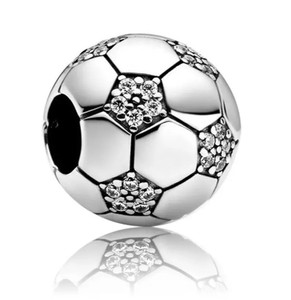 Colgante de Balón de Fútbol Brillante, Plata de Ley S925, Charm de Fútbol DIY para Pulseras y Collares, Zirconia Deportiva para Fans - Product Image 4