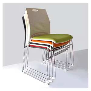 Chaise de salle à manger en plastique empilable et colorée à bas prix avec pieds en métal pour restaurant - Product Image 5