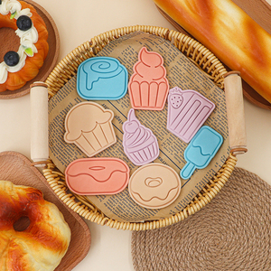 Série Desserts : Moule à biscuits en plastique et emporte-pièces 3D en forme de dessin animé, écologiques, pour la simulation de gâteaux à la <span class=keywords><strong>fraise</strong></span> DIY - Product Image 6