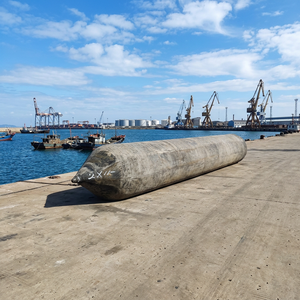 Bolsa de Aire Marina de Caucho NR/SBR Negra para Elevación, Atracado, Salvamento y Reparación de Embarcaciones, Antienvejecimiento, con Doble Certificación ISO y CCS - Product Image 1