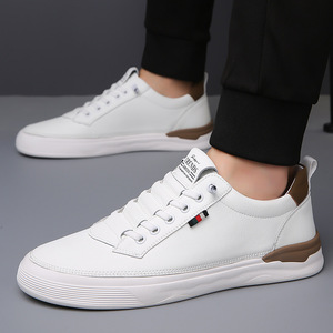 รองเท้าโลฟเฟอร์หนังผู้ชาย พื้นนุ่ม ส้นเตี้ย พื้นยาง สไตล์อังกฤษ แบบสวม ใส่สบาย ผลิตที่เหวินโจว เจ้อเจียง - Product Image 4