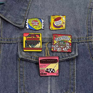 Artisanat en métal personnalisable populaire mignon drôle «je suis le Snack Punky» dur doux émail broche Snack drôle épinglettes accessoire - Product Image 1