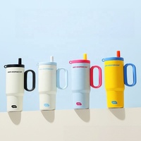 Gobelet isotherme de grande capacité 25oz avec poignée et paille, bouteille d'eau en acier inoxydable isolée avec sangle, tasse de voyage personnalisée à motif de dessin animé