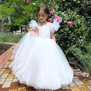 Özelleştirilmiş Saf Beyaz Çiçek Kız Elbise Düğün için Tül Aplikler Zarif Prenses Örgün Balo Mezuniyet Nedime Elbisesi - Product Image 2