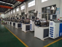 Machine à faire soi-même de panneaux de plafond en PVC, Extrusion de profil upc WPC