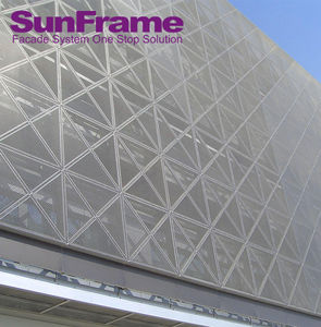 Sistema de fachada de pared de cortina de panel de aluminio cortado <span class=keywords><strong>con</strong></span> láser de diseño moderno para decoración exterior de centros comerciales y gimnasios - Product Image 1