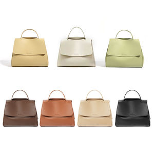 Bolso de Mano Personalizado de Cuero Vacuno Genuino con una Correa para Mujer, Bolso Bandolera con Dos Correas y Cierre de Solapa - Product Image 5