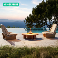 Ensemble de canapés en rotin d'extérieur - Design moderne, structure en teck massif, durable, imperméable, confortable, mobilier d'extérieur 2 places pour hôtel