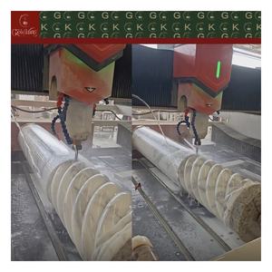 Colonne Romane in Marmo Bianco Calacatta di Precisione GOLDKING con Venature Grigie Uniche in Cristallo per Facciata in Stile Palazzo e Lobby di Villa - Product Image 1