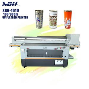 เครื่องพิมพ์อิงค์เจ็ทแบบยูวีขนาดใหญ่ รุ่น 1610 สำหรับพิมพ์บนอะคริลิก เคสมือถือ ปากกา พีวีซี และวัสดุอื่นๆ มากมาย - Product Image 1