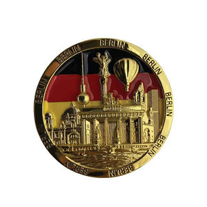 Prix d'usine en gros Alliage de zinc <span class=keywords><strong>Allemagne</strong></span> Tourisme Souvenir Aimant de réfrigérateur en métal rond or <span class=keywords><strong>Berlin</strong></span> Aimant de réfrigérateur personnalisé - Product Image 3