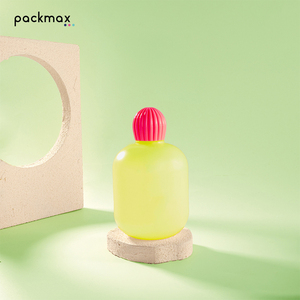 Bouteille pompe en PEHD de 300 ml en matière pelucheuse pour crème pour les mains et lotion corporelle - Contenant personnalisé en forme de bouteille souple pour gel douche enfant - Vente en gros - Product Image 5
