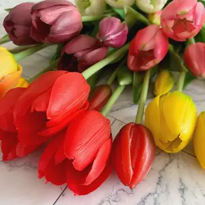 Hochwertige weiche Gummi blumen Künstliche Tulpen Real Touch für Hochzeits strauß Home Party Dekor